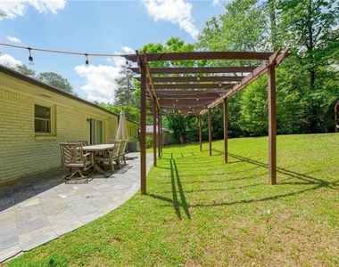 3076 Mccully Drive Ne - Photo Thumbnail 20