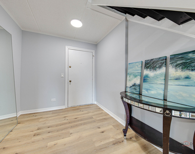 1551 Ashland Avenue - Photo Thumbnail 4