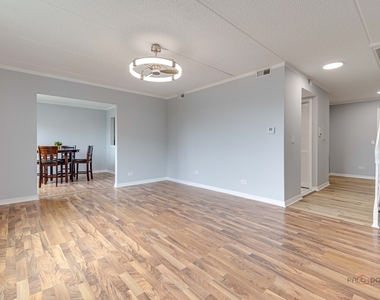 1551 Ashland Avenue - Photo Thumbnail 15
