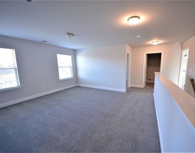 246 Hellen Valley Drive - Photo Thumbnail 16