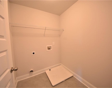 246 Hellen Valley Drive - Photo Thumbnail 25