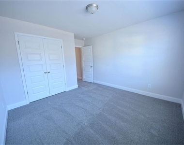 246 Hellen Valley Drive - Photo Thumbnail 30