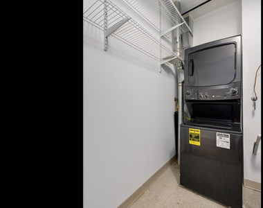 1200 W Monroe Street - Photo Thumbnail 14