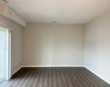 853 E Main Street - Photo Thumbnail 5