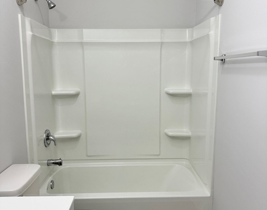 853 E Main Street - Photo Thumbnail 12