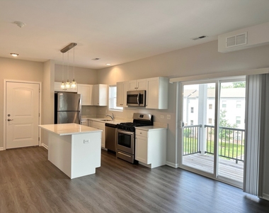 853 E Main Street - Photo Thumbnail 6