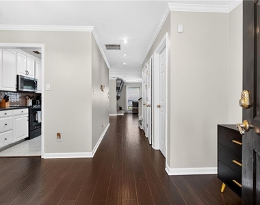 6393 Hawthorne Terrace - Photo Thumbnail 3
