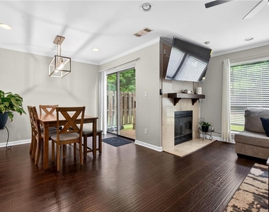 6393 Hawthorne Terrace - Photo Thumbnail 15