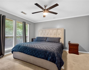 6393 Hawthorne Terrace - Photo Thumbnail 24