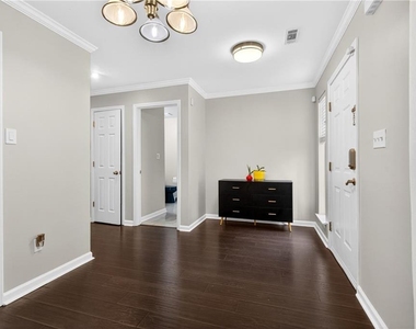 6393 Hawthorne Terrace - Photo Thumbnail 7