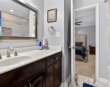 6393 Hawthorne Terrace - Photo Thumbnail 29