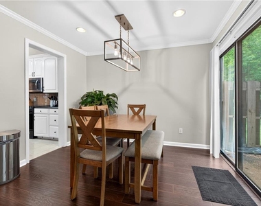 6393 Hawthorne Terrace - Photo Thumbnail 17