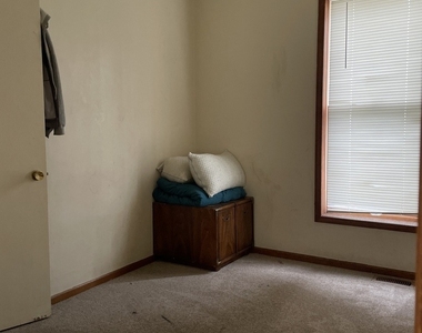 903 Logan Avenue - Photo Thumbnail 4