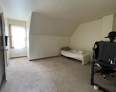 903 Logan Avenue - Photo Thumbnail 8