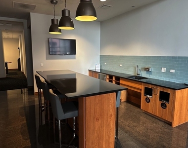 420 E Waterside Drive - Photo Thumbnail 11