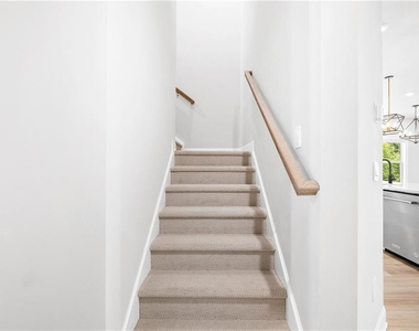 367 Mcdaniel Place - Photo Thumbnail 34