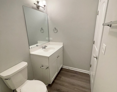 301 N Madison Street - Photo Thumbnail 10