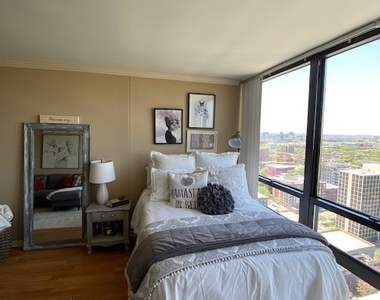 1636 N Wells Street - Photo Thumbnail 13