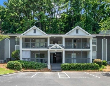 5675 Roswell Road - Photo Thumbnail 6