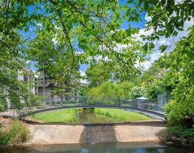 5675 Roswell Road - Photo Thumbnail 17