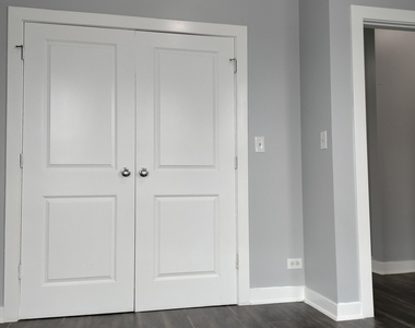 6501 S Justine Street - Photo Thumbnail 2