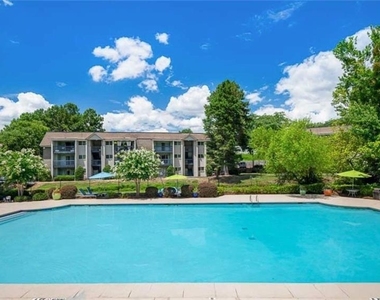 5675 Roswell Road - Photo Thumbnail 11