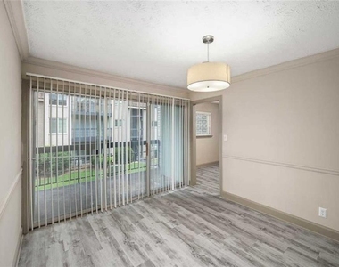 5675 Roswell Road - Photo Thumbnail 2