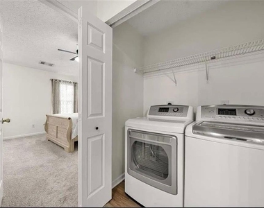 188 Ilex Drive - Photo Thumbnail 7