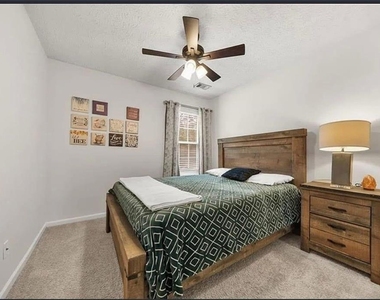 188 Ilex Drive - Photo Thumbnail 4