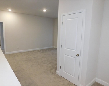930 Elderberry Court - Photo Thumbnail 11
