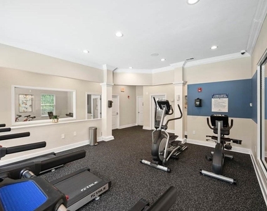 5555 Roswell Road Ne - Photo Thumbnail 10