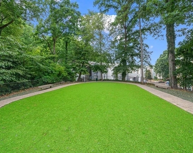 5555 Roswell Road Ne - Photo Thumbnail 16