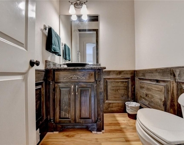 11037 Estates Circle - Photo Thumbnail 21