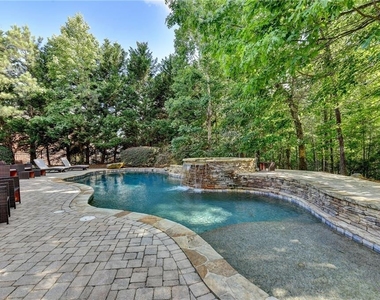 11037 Estates Circle - Photo Thumbnail 2