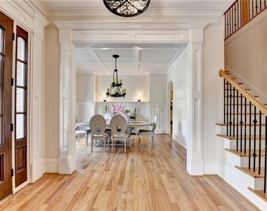 11037 Estates Circle - Photo Thumbnail 4
