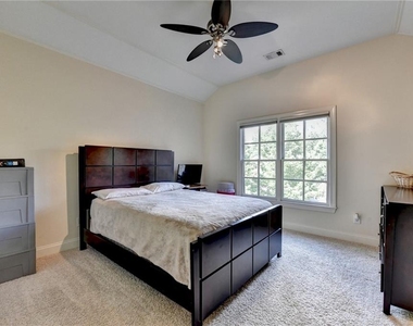 11037 Estates Circle - Photo Thumbnail 23