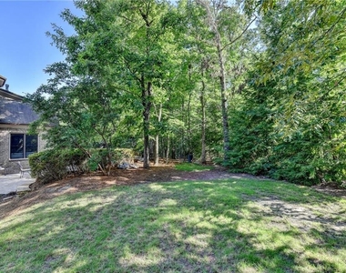 11037 Estates Circle - Photo Thumbnail 27