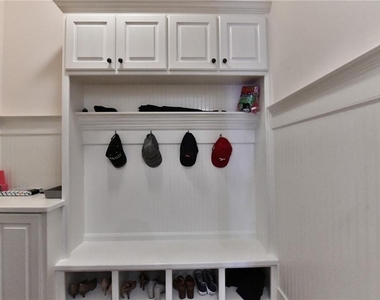 11037 Estates Circle - Photo Thumbnail 12