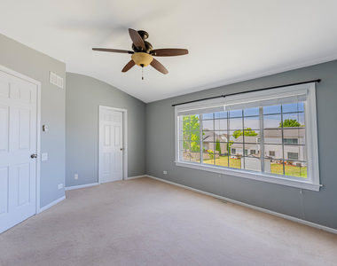 1371 E Braymore Circle - Photo Thumbnail 17