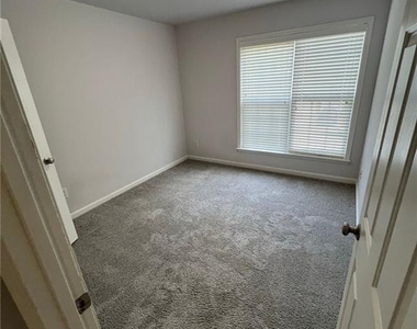 2048 Fosco Drive - Photo Thumbnail 13
