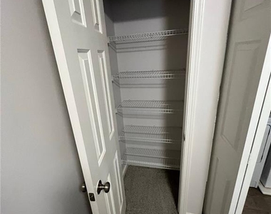 2048 Fosco Drive - Photo Thumbnail 10