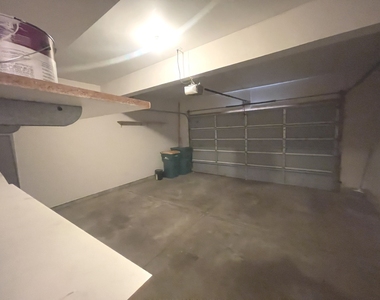 2393 Madiera Court - Photo Thumbnail 16