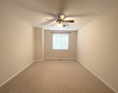 2393 Madiera Court - Photo Thumbnail 11