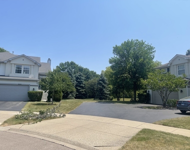 2393 Madiera Court - Photo Thumbnail 21