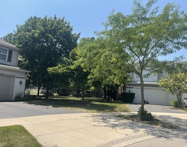 2393 Madiera Court - Photo Thumbnail 22