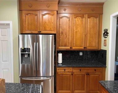 2835 Crestmont Court - Photo Thumbnail 14