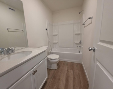 2318 Horseshoe Circle - Photo Thumbnail 37