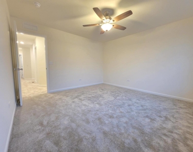 2318 Horseshoe Circle - Photo Thumbnail 5