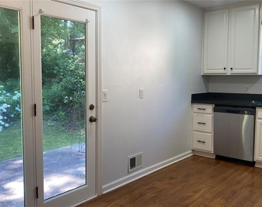 1807 Merry Oak Road Sw - Photo Thumbnail 6