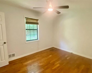 1807 Merry Oak Road Sw - Photo Thumbnail 14